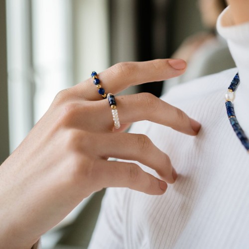 Pierścionek  z kamieni lapis lazuli na gumce Lumi Cosi